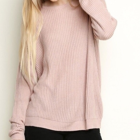 Brandy Melville Pullover Sweater OS - Picture 6 of 7